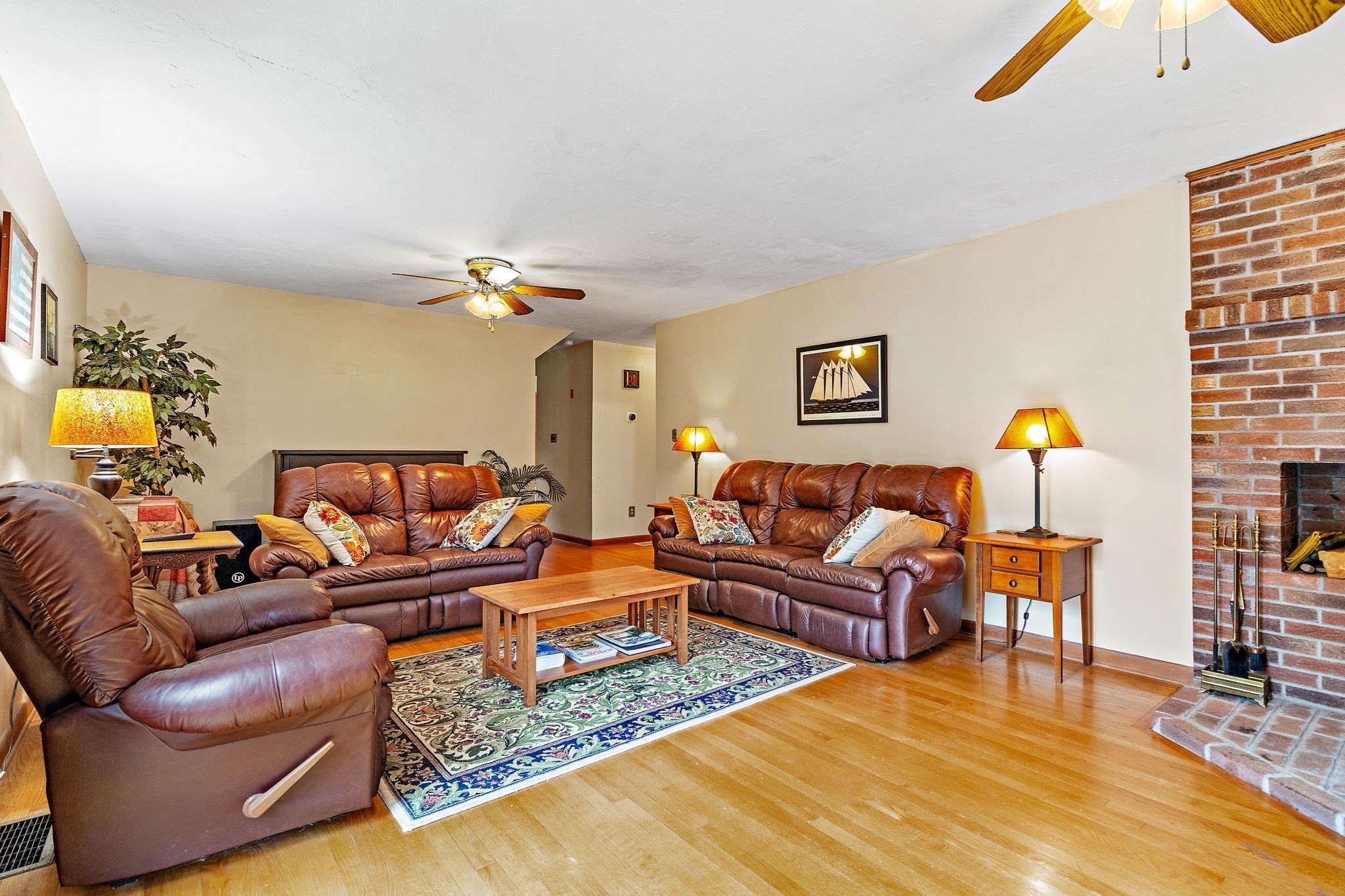 1388 Main Street Property Photo 18