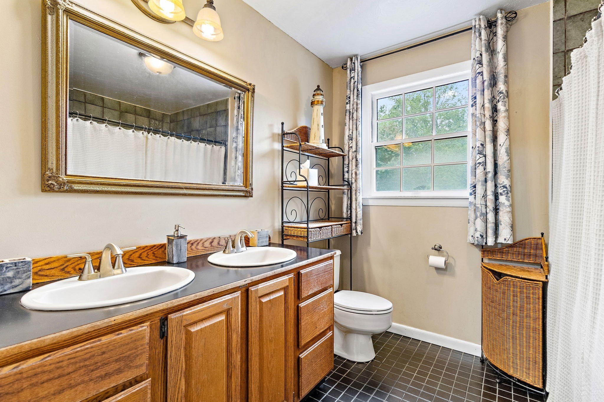 1388 Main Street Property Photo 32