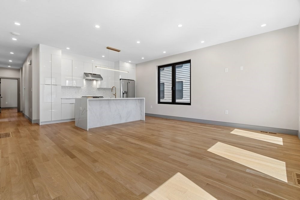 32 Mckone Street Property Photo 13