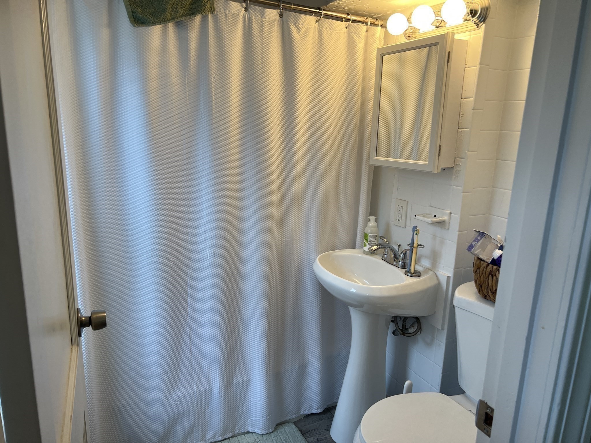 21 Siren St # A Property Photo 12