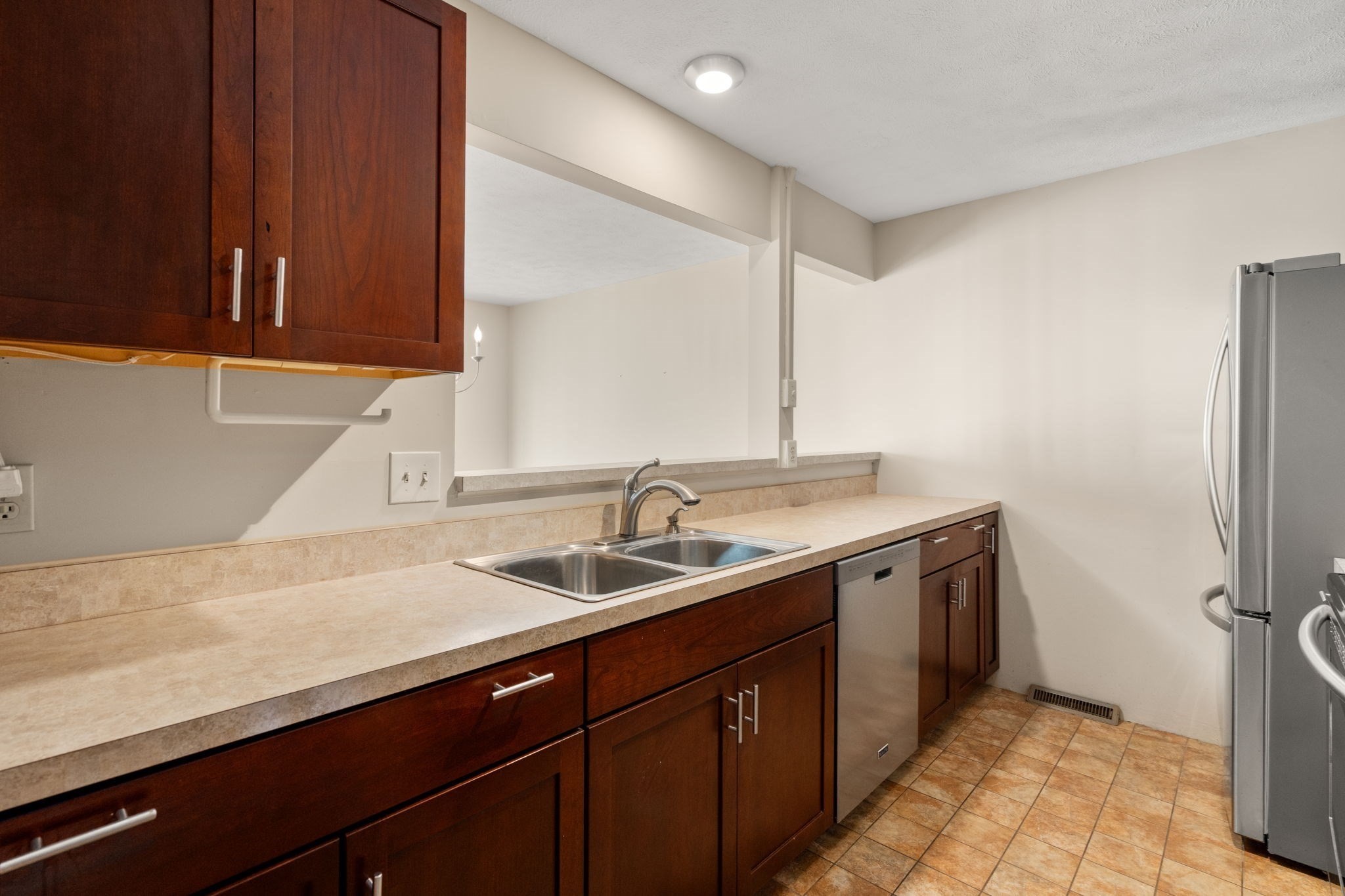 2205 Boston Rd # F50 Property Photo 6
