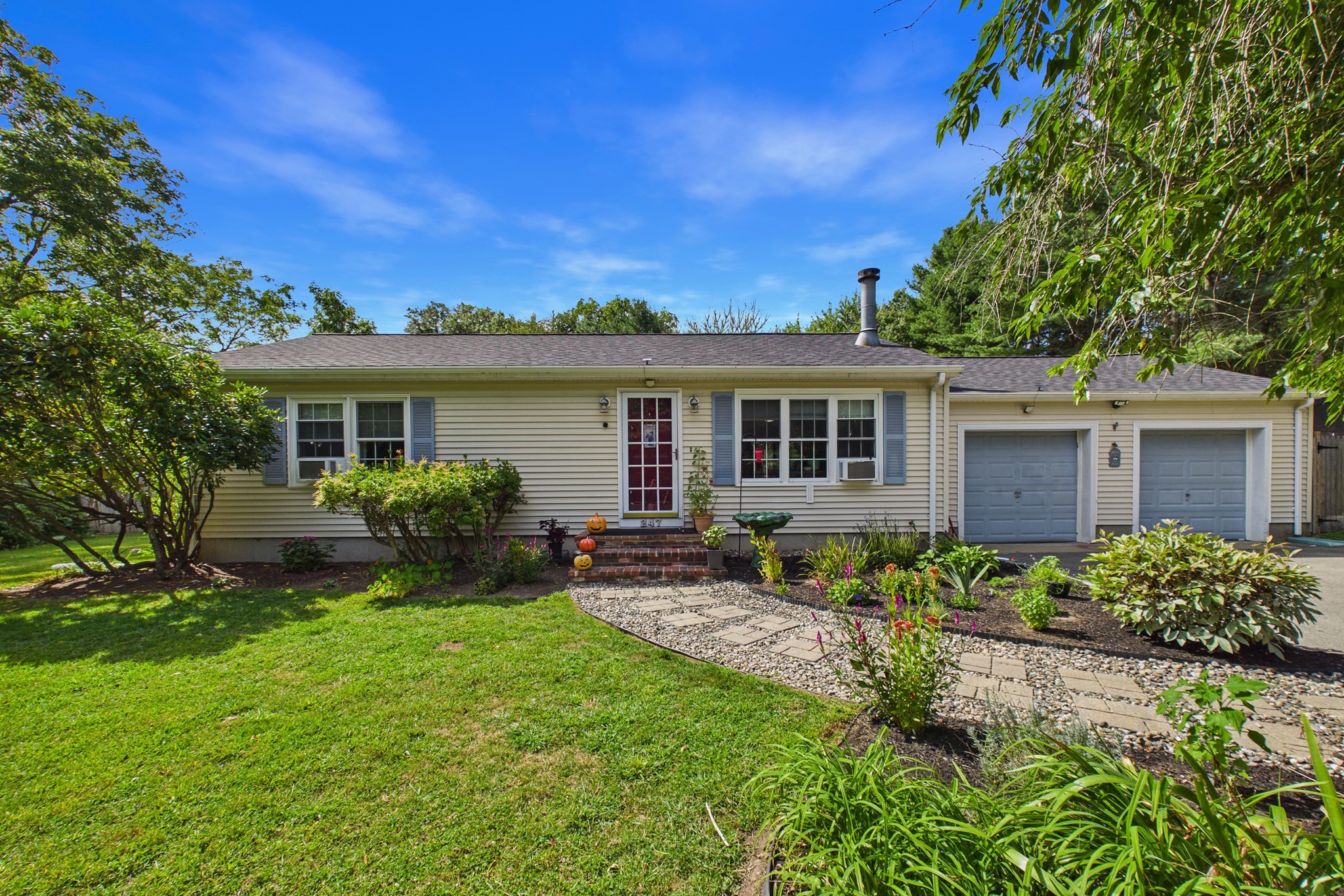 247 Perry Hill Rd Property Photo 3