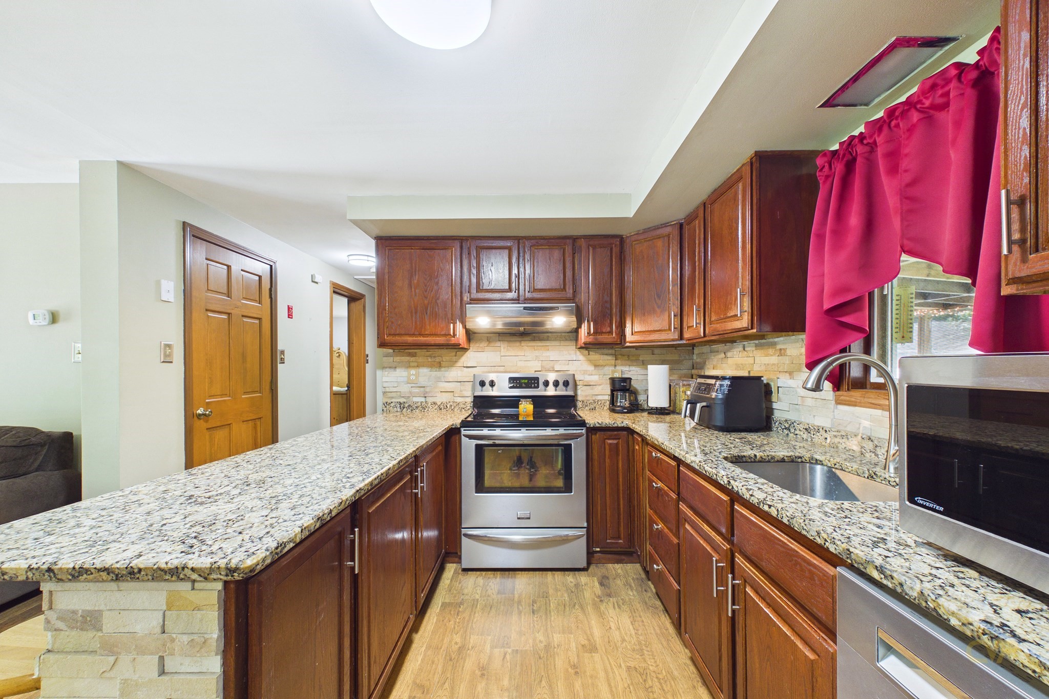 247 Perry Hill Rd Property Photo 10