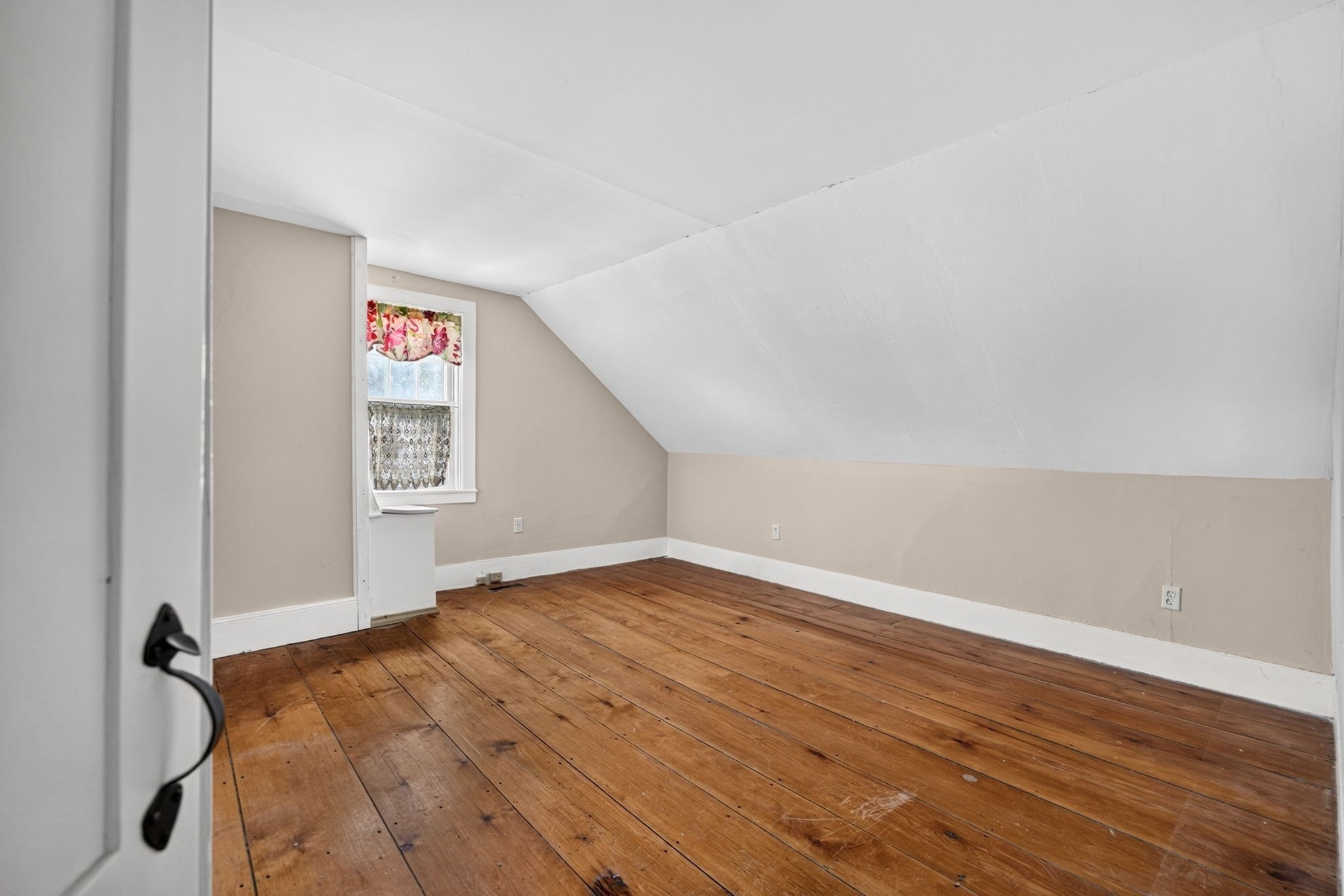 20 Liberty Street Property Photo 24