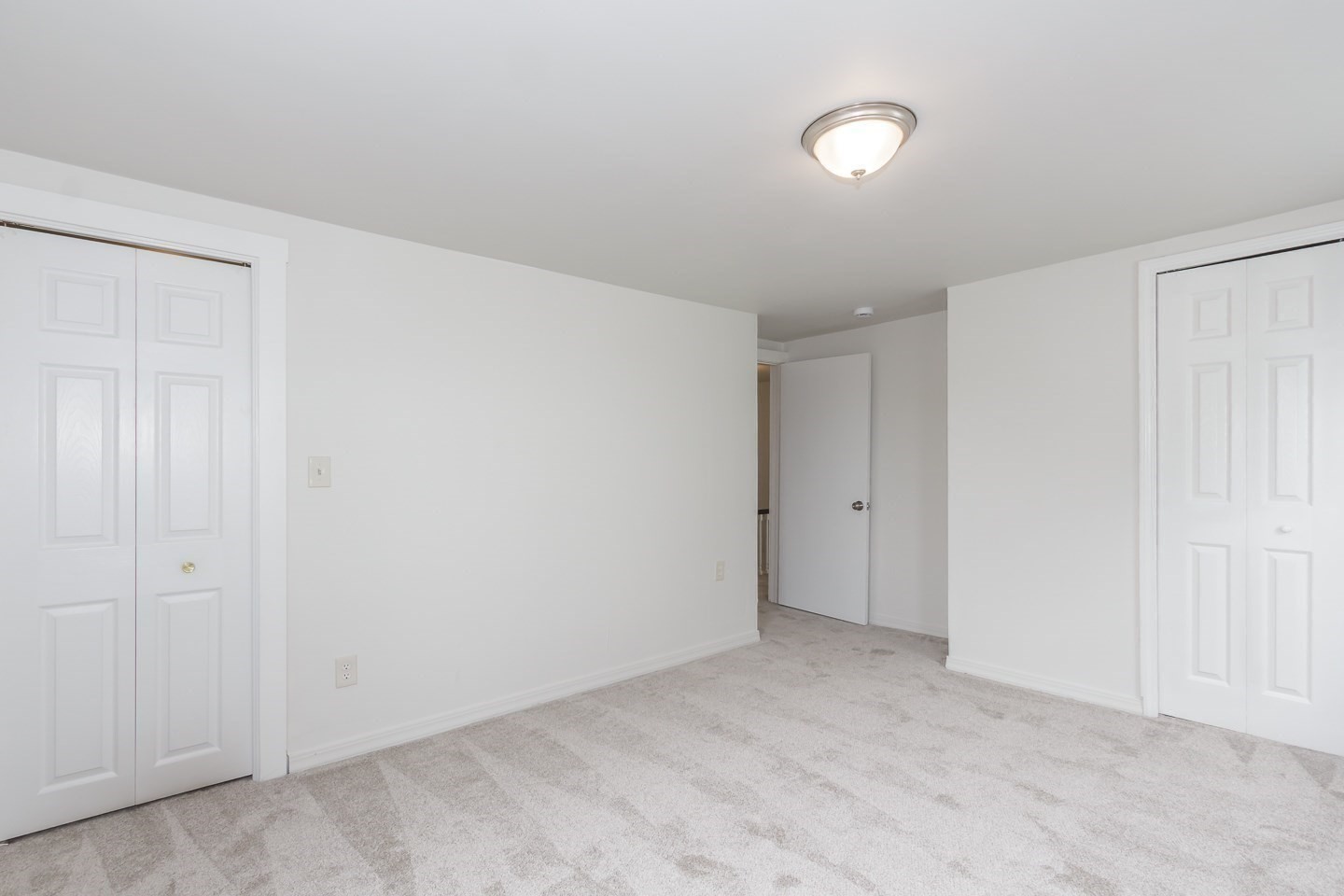 10 Elm Ct Property Photo 22