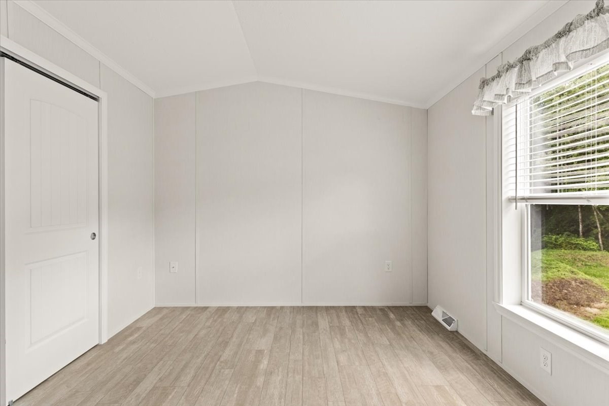1540 Broadway # 16 Property Photo 10
