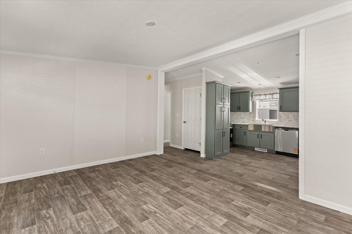 1540 Broadway # 18 Property Photo 6