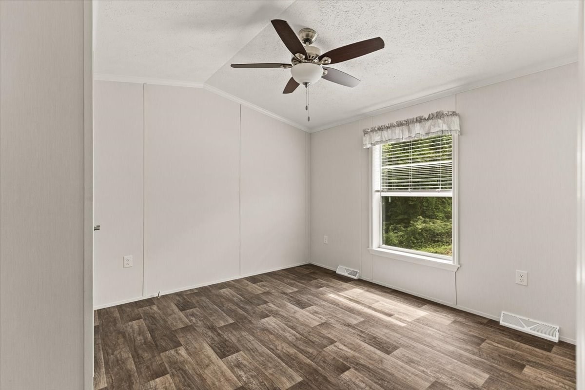 1540 Broadway # 19 Property Photo 7