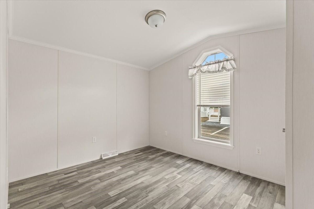 1540 Broadway # 27 Property Photo 6