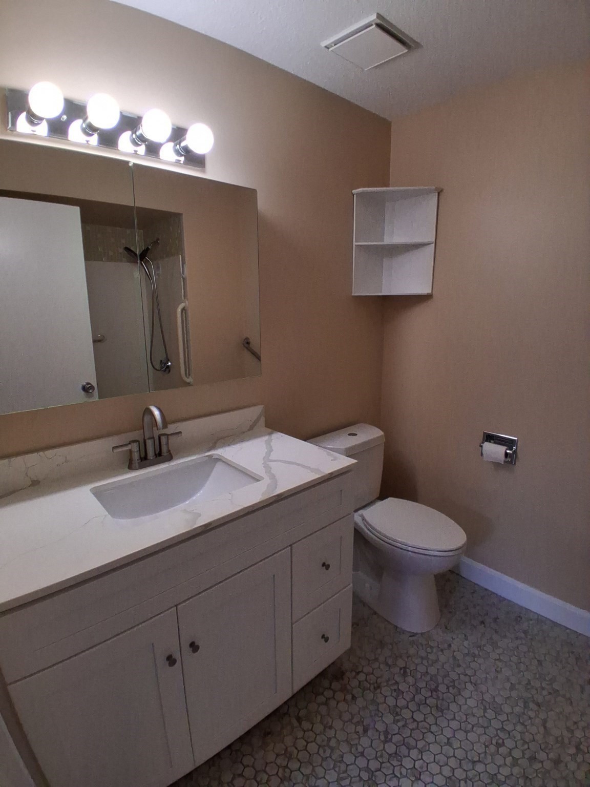 1004 Paradise Rd # 2m Property Photo 19