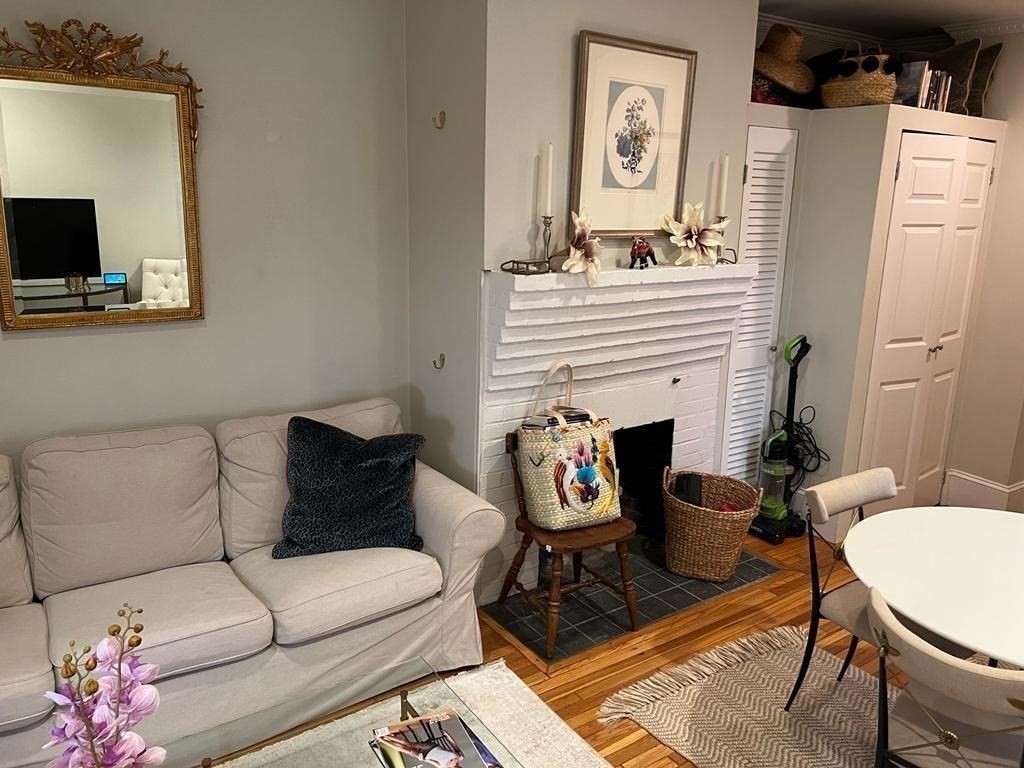 41 Revere St # 4 Property Photo 4