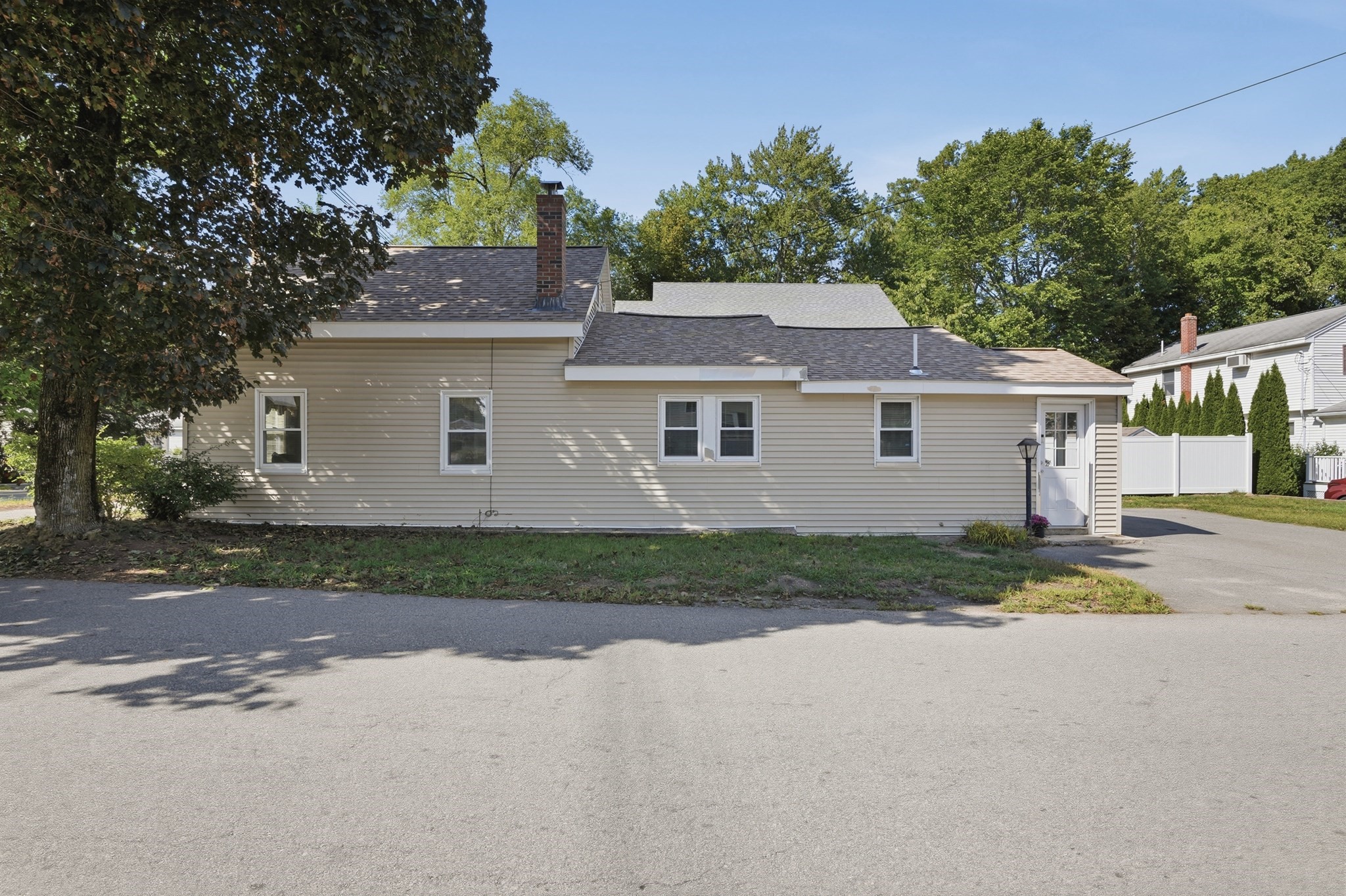 152 Main Street Property Photo 28