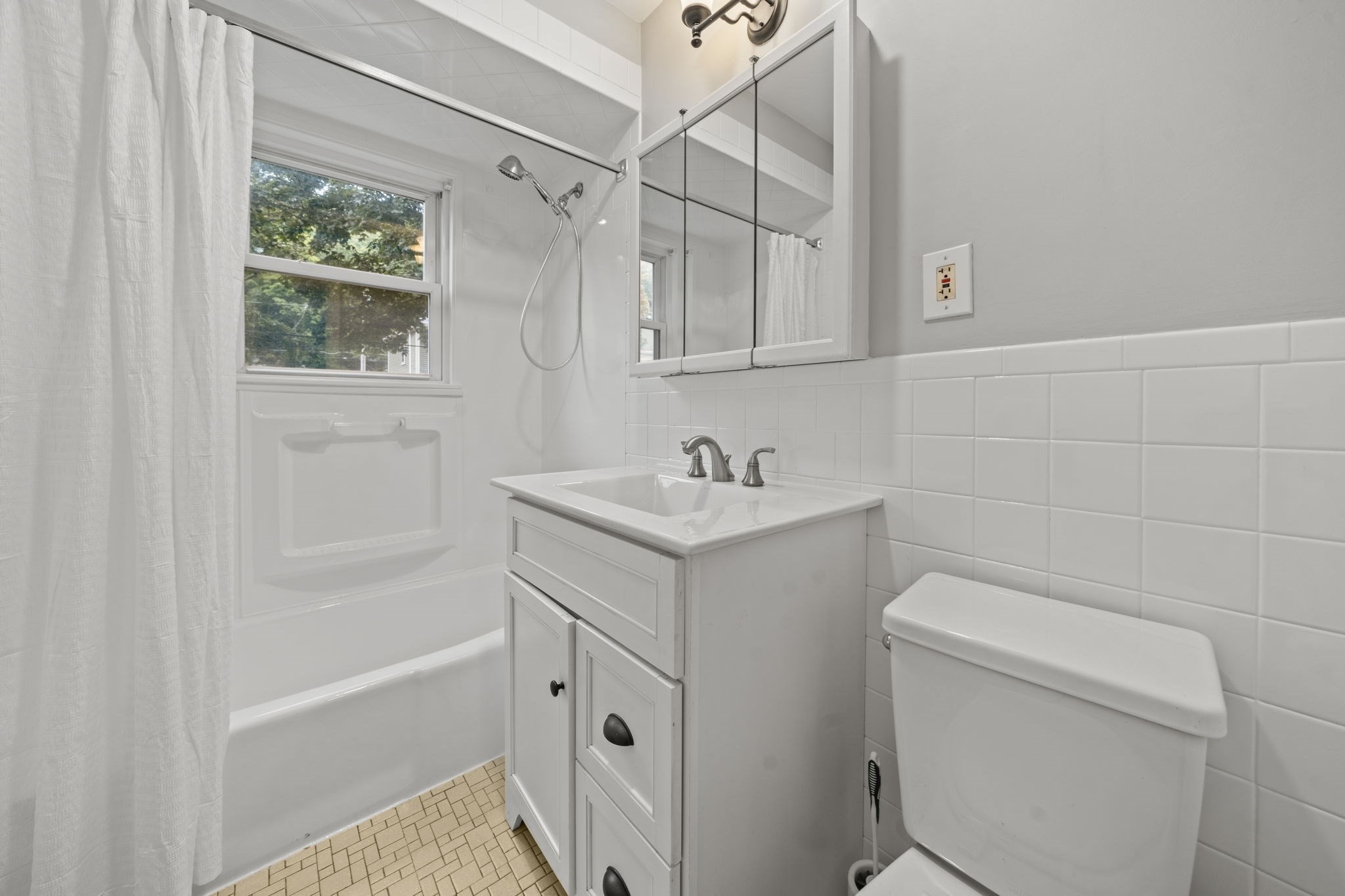 207-209 Main # 207 Property Photo 21