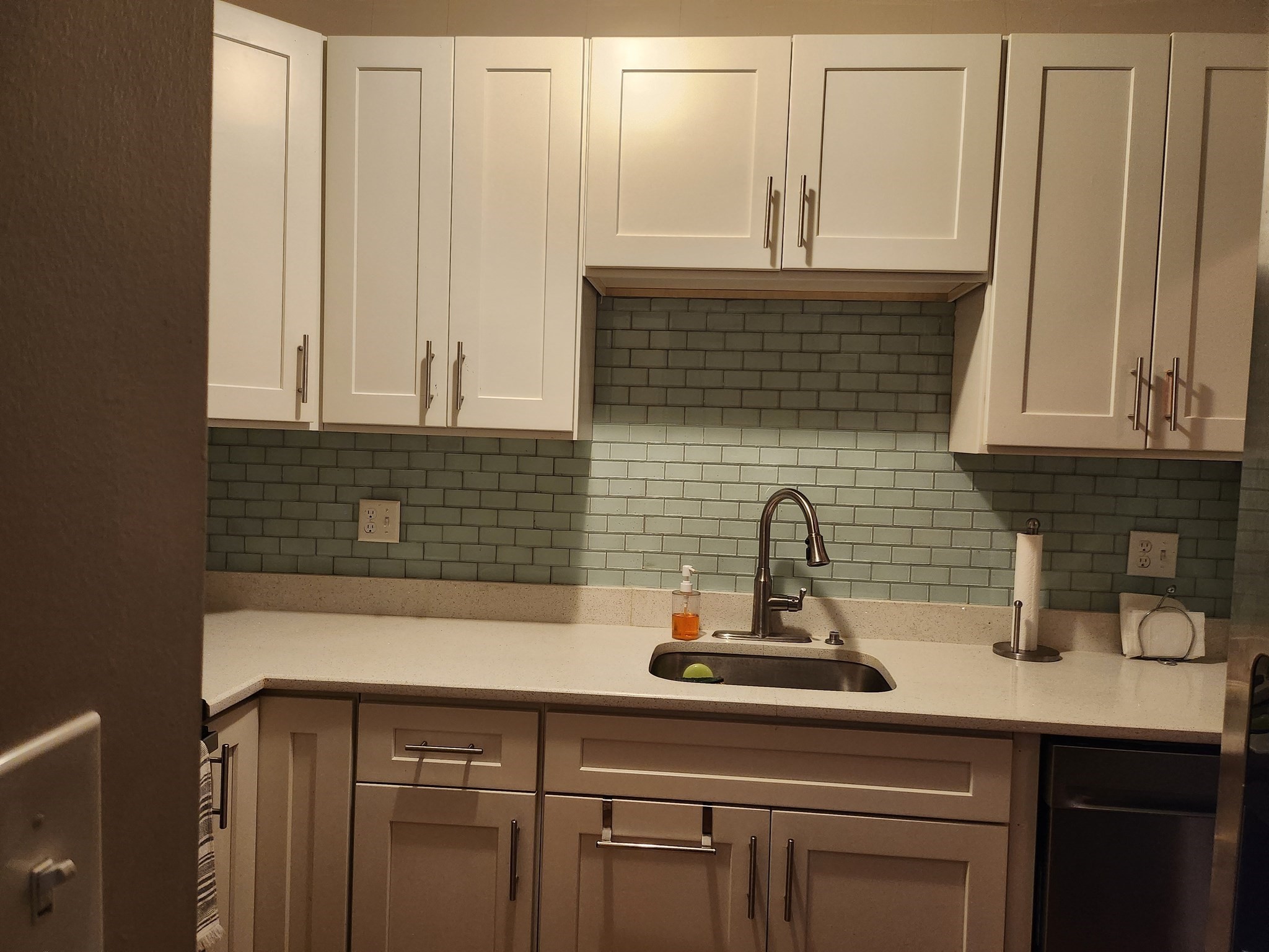 123 Elm St # D11 Property Photo 5