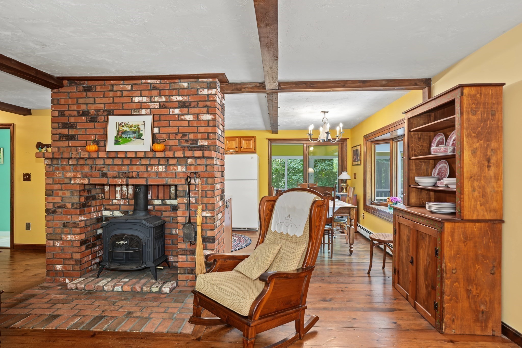 8 Fales Road Property Photo 3
