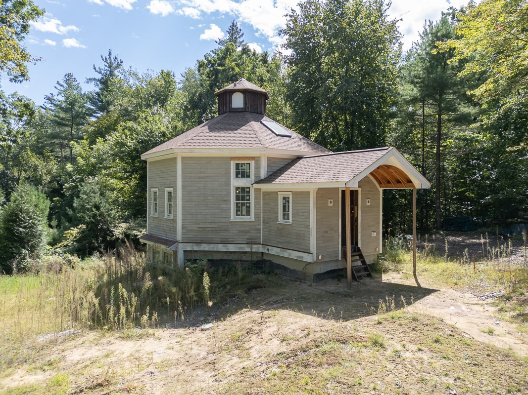 12 Cranberry St Property Photo 1