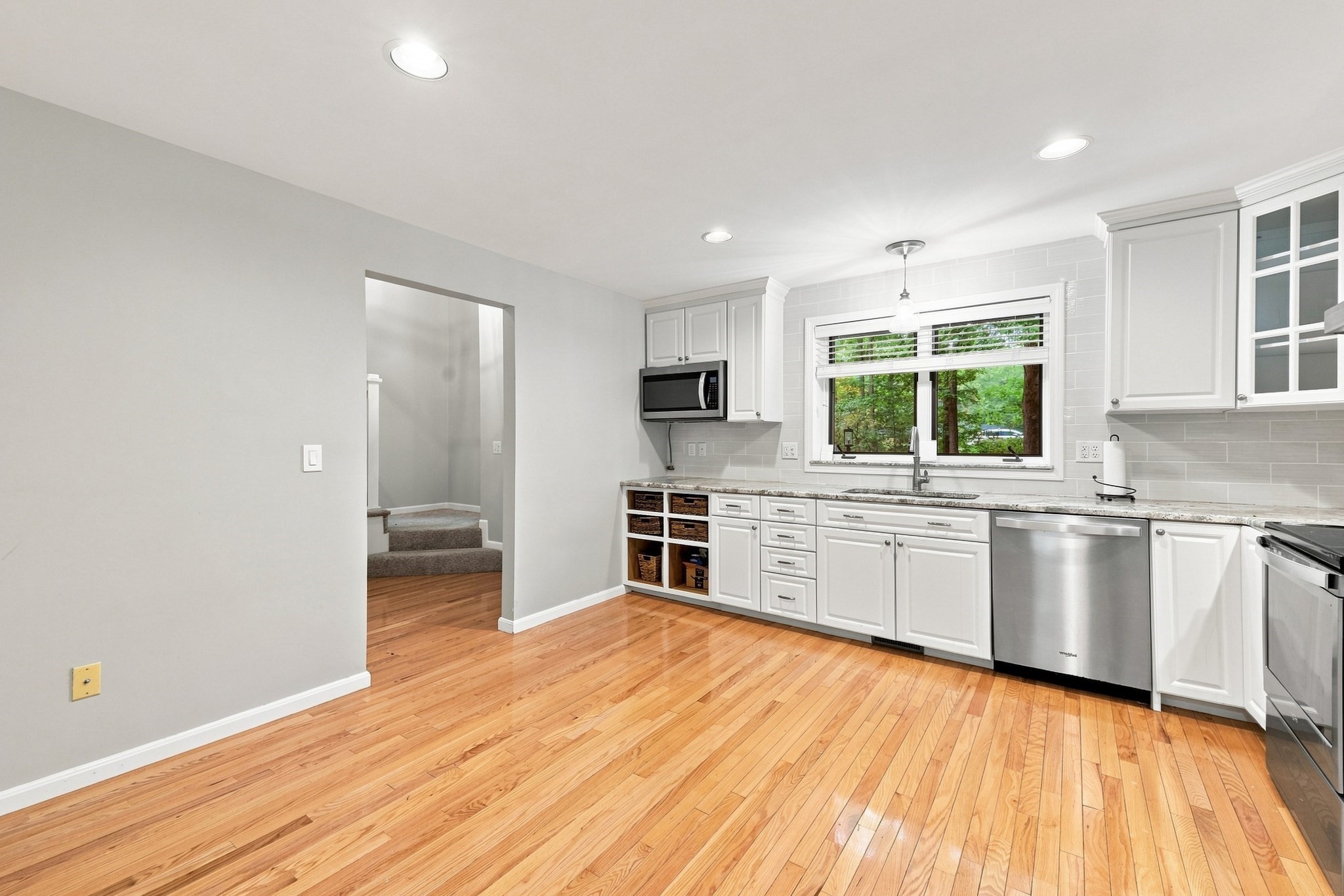 770 Salisbury St # 423 Property Photo 8