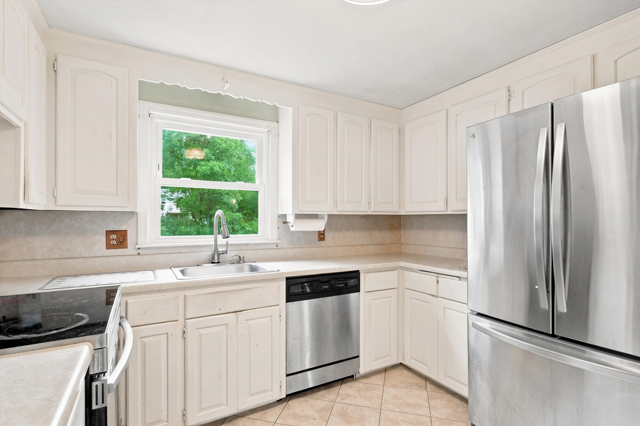 22 Woodbury St Property Photo 10