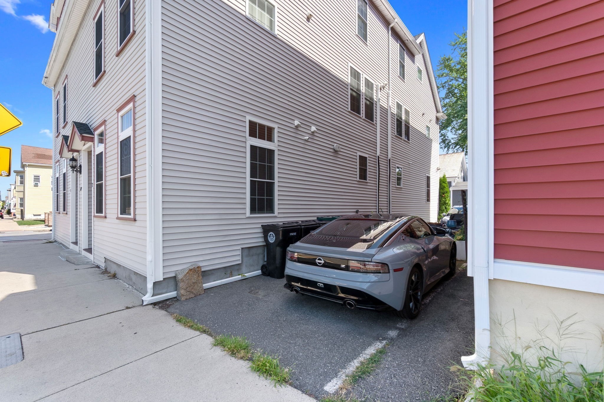 87 Bridge St # 2 Property Photo 28