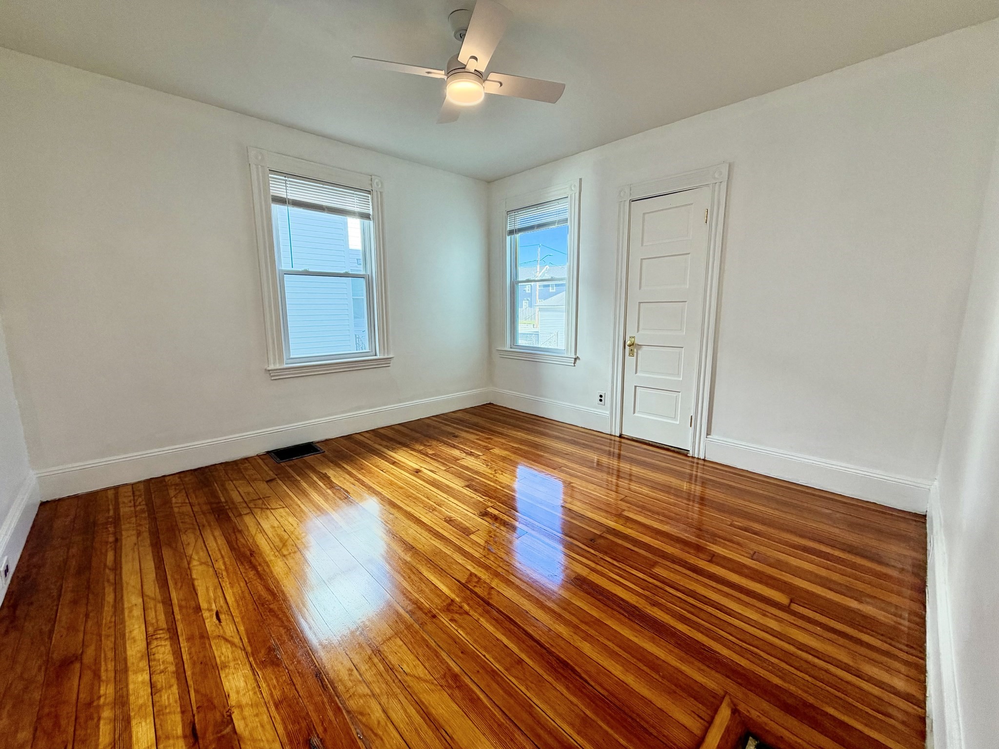 87 Howard St # 1 Property Photo 6