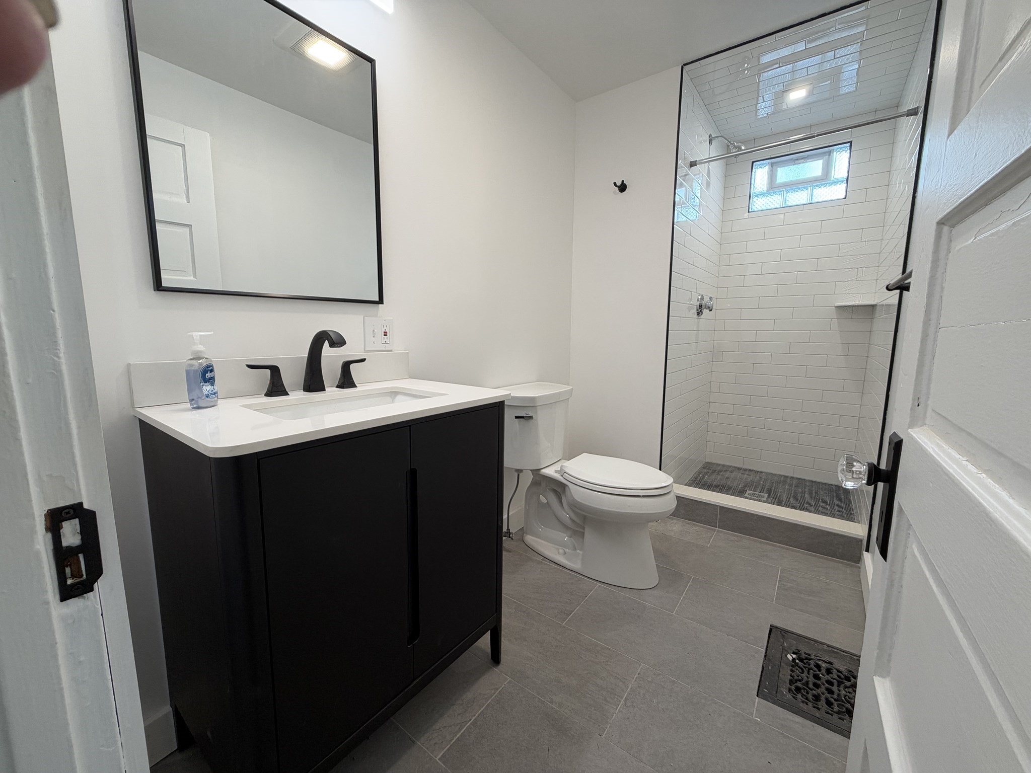 87 Howard St # 1 Property Photo 8
