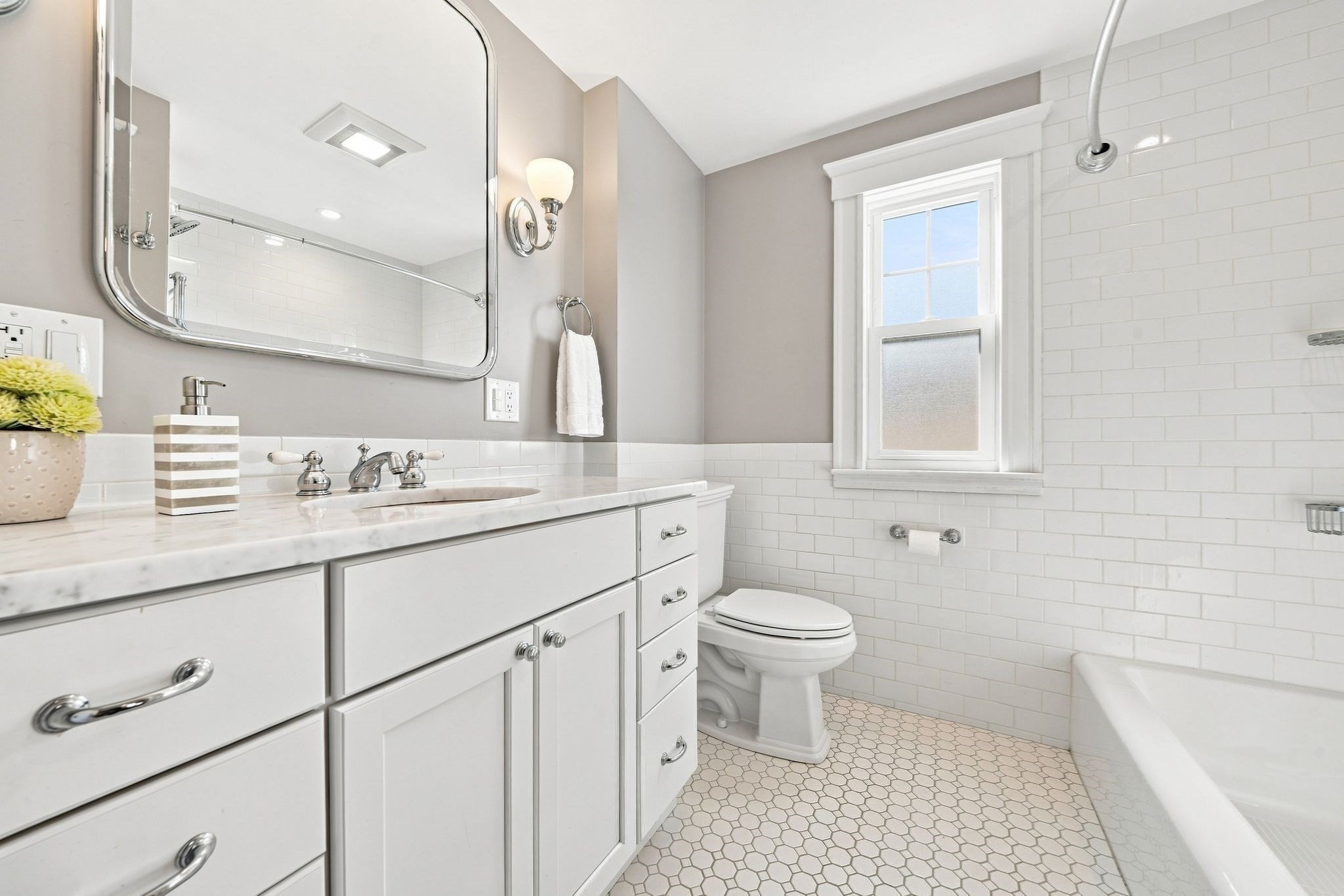 54 Emerson Street Property Photo 24