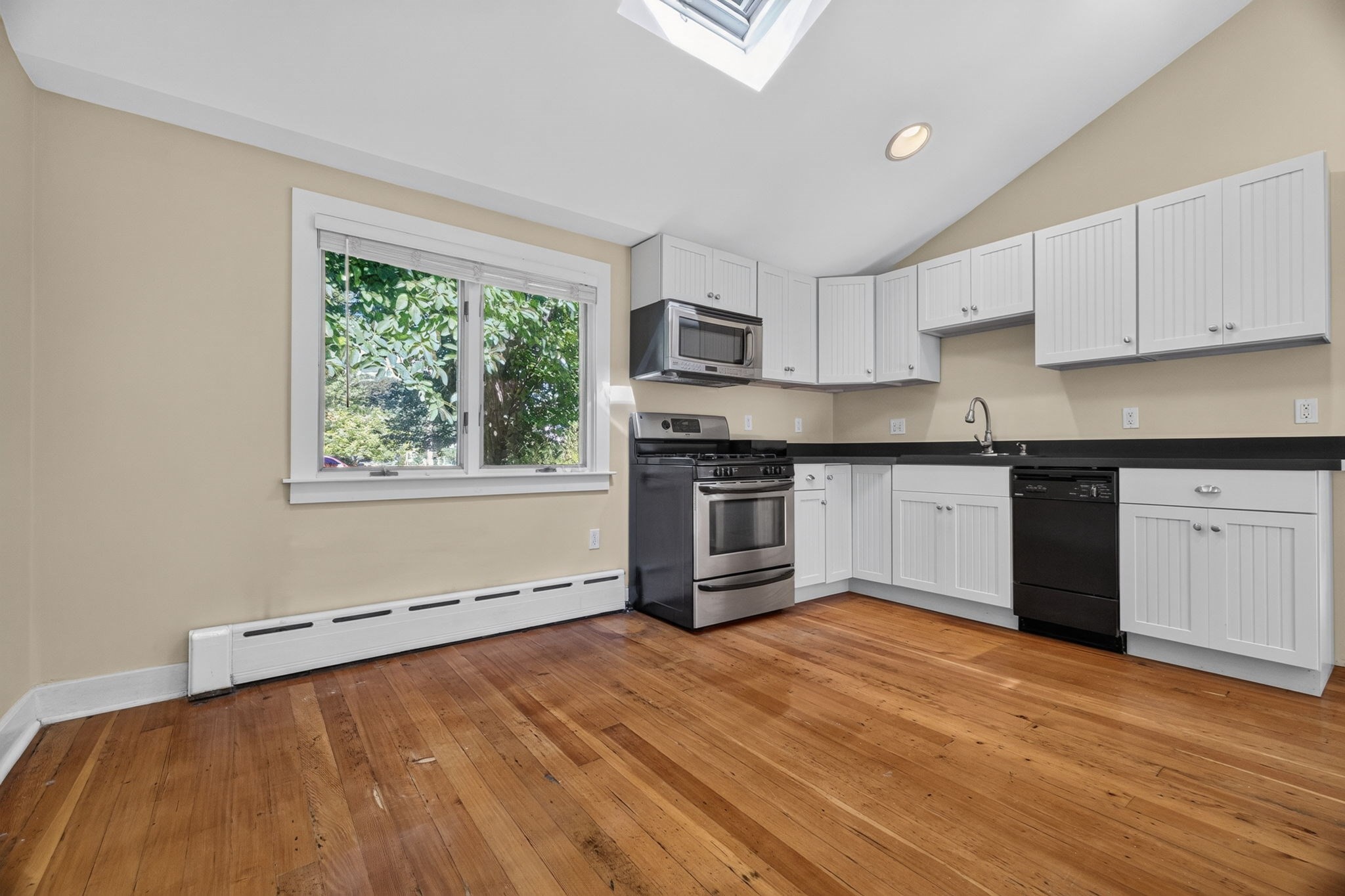 10 Hayward St Property Photo 5
