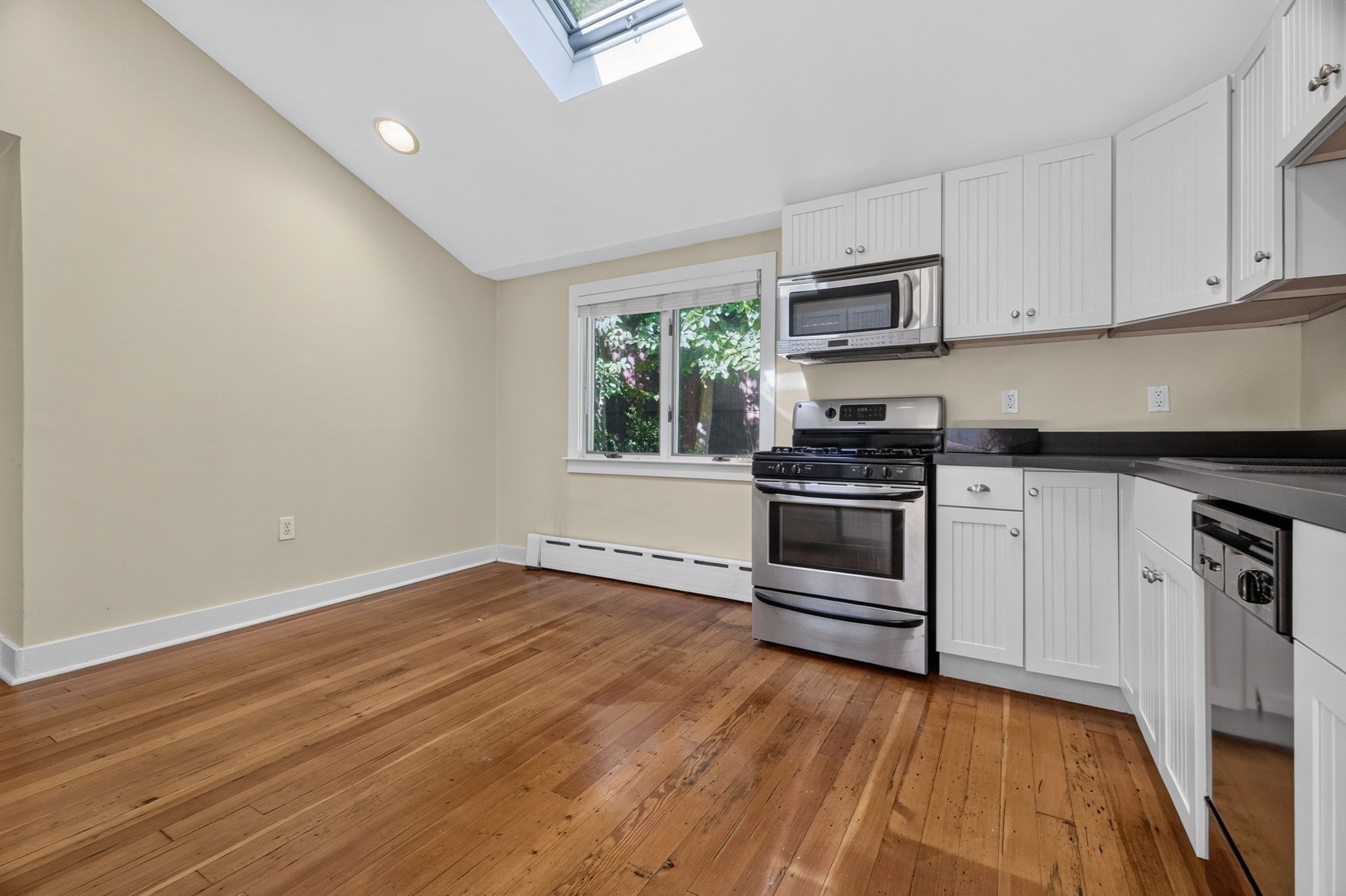10 Hayward St Property Photo 6