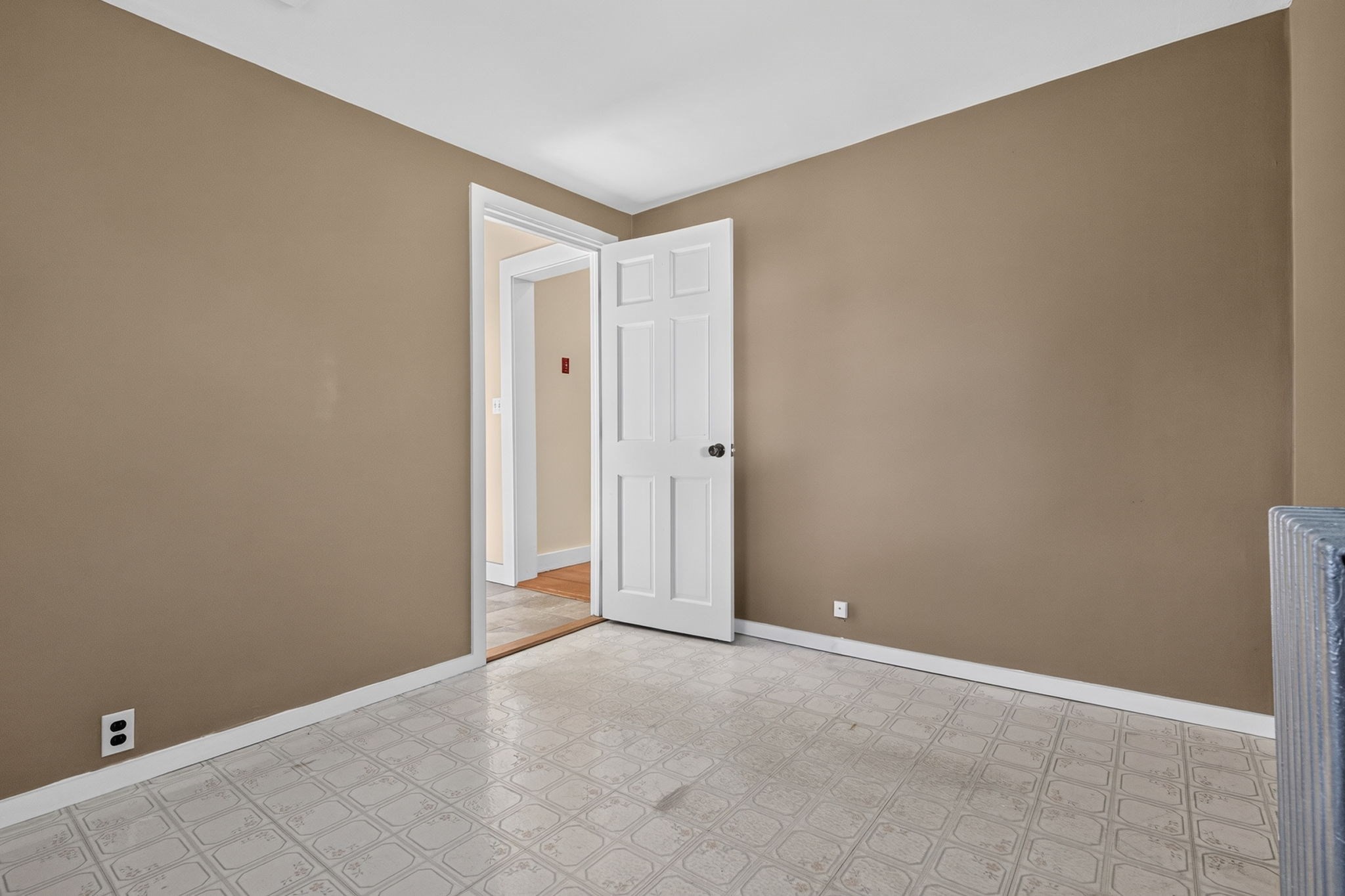 10 Hayward St Property Photo 10