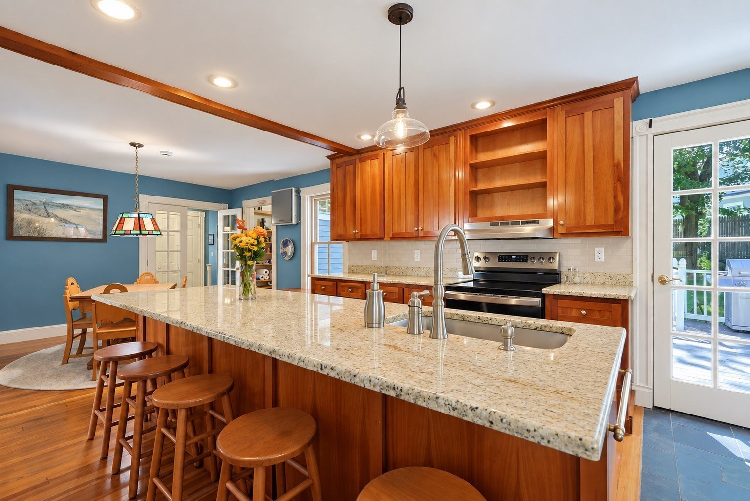 40 Lydon Property Photo 3