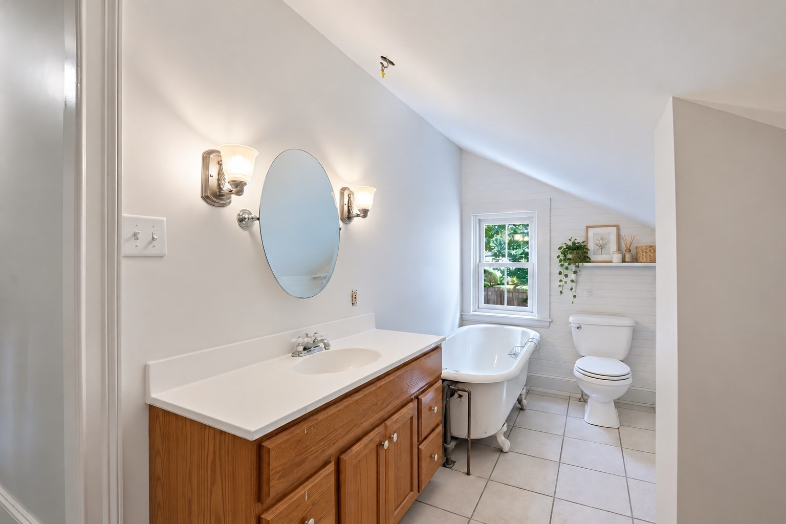 40 Lydon Property Photo 33
