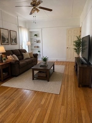 21 Bicknell St Property Photo 2