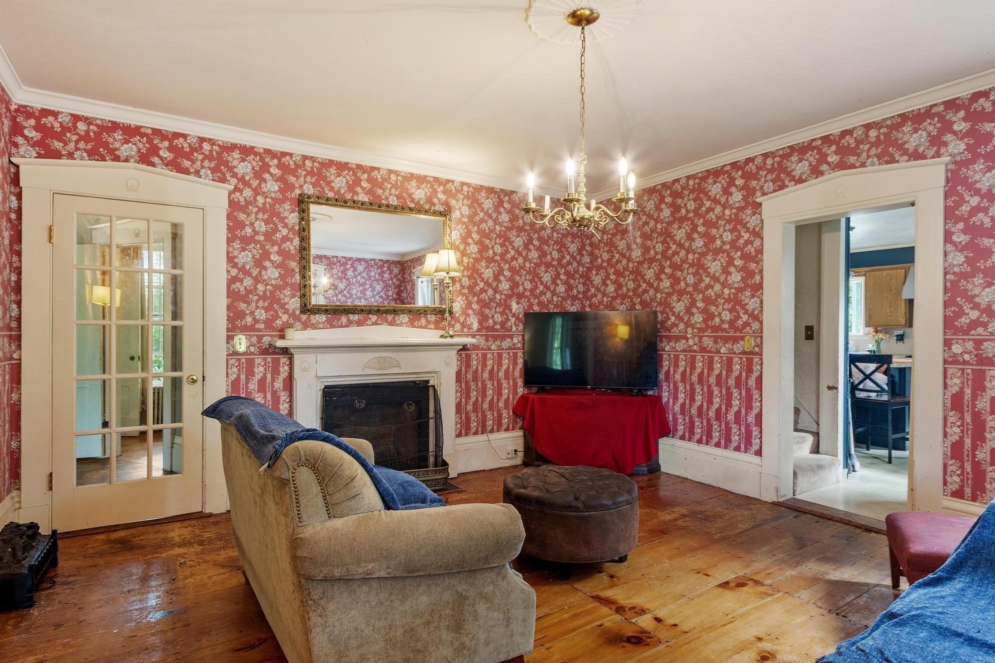 46 Broad St Property Photo 5
