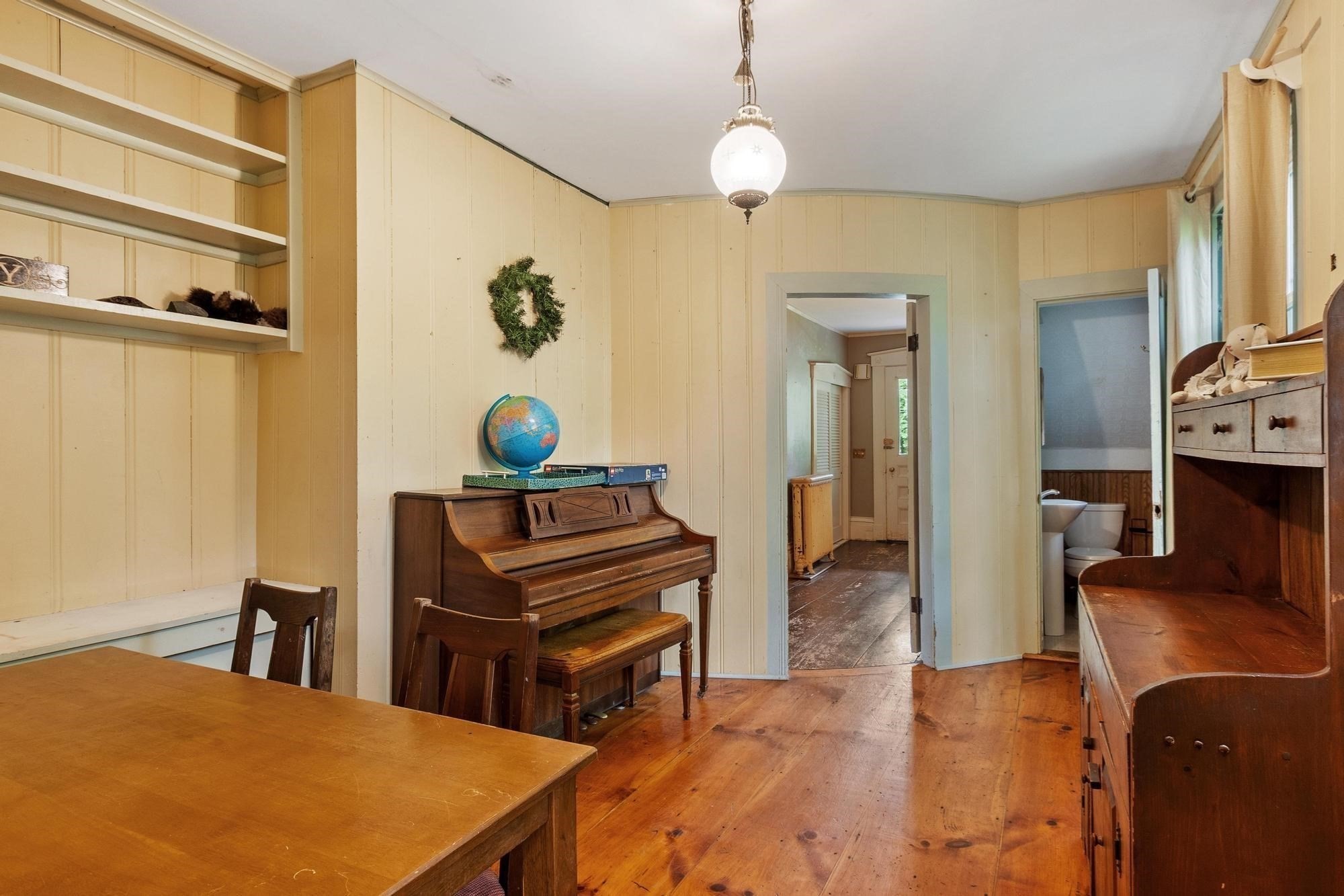 46 Broad St Property Photo 7