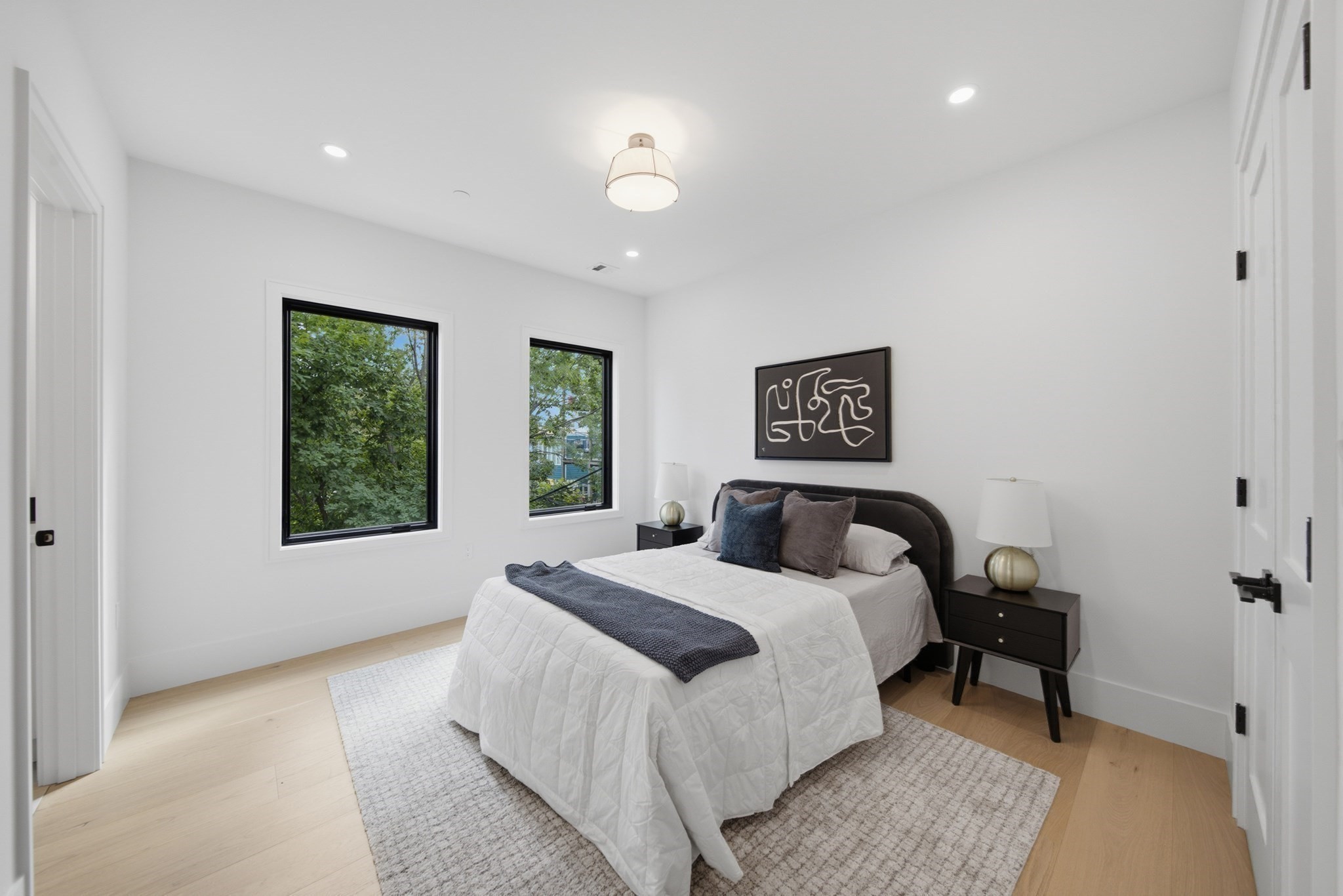 421 East 6th Street Property Photo 19