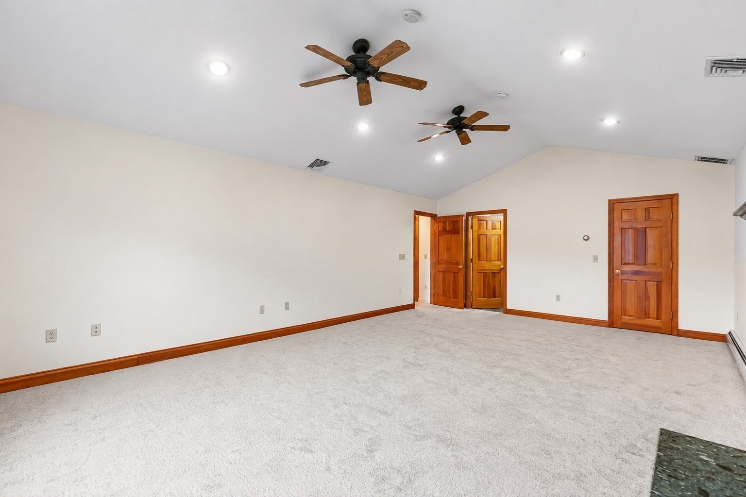 131 Elm Street Property Photo 18