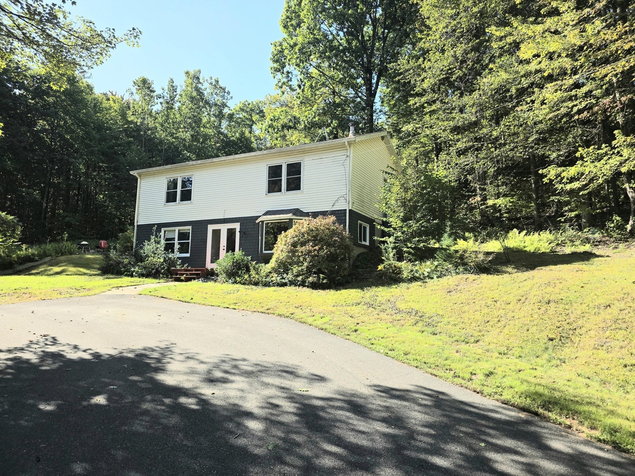 97 Orange Rd Property Photo 3
