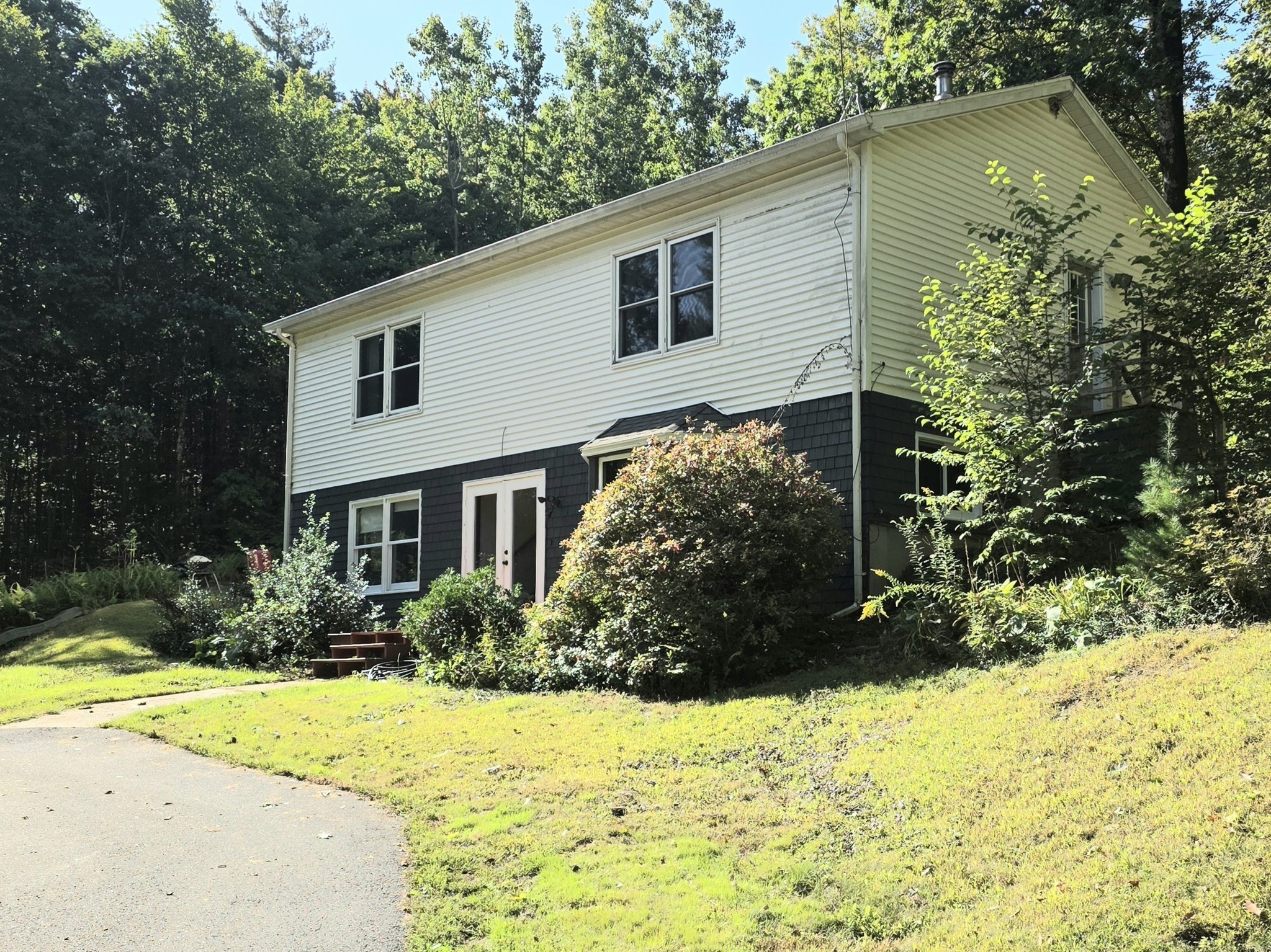97 Orange Rd Property Photo 4
