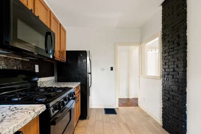 69 Franklin St Property Photo 18