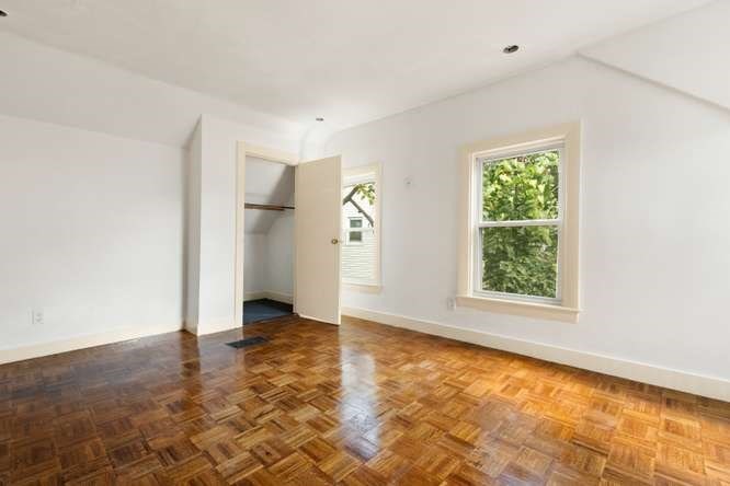 69 Franklin St Property Photo 22