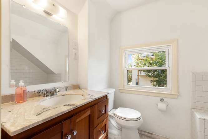 69 Franklin St Property Photo 28