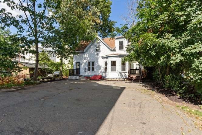69 Franklin St Property Photo 31