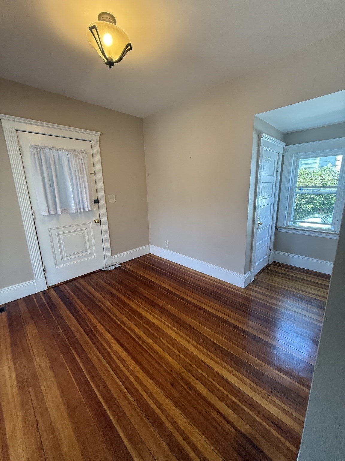 158 Highland Ave # 1 Property Photo 7