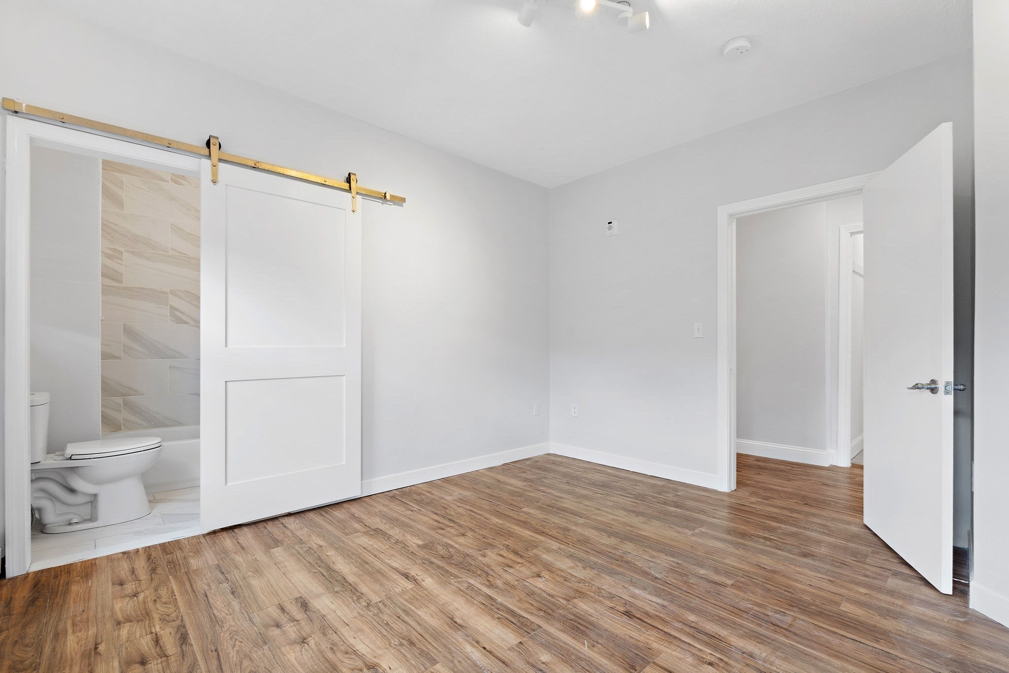 104 Thorndike St # 3 Property Photo 15