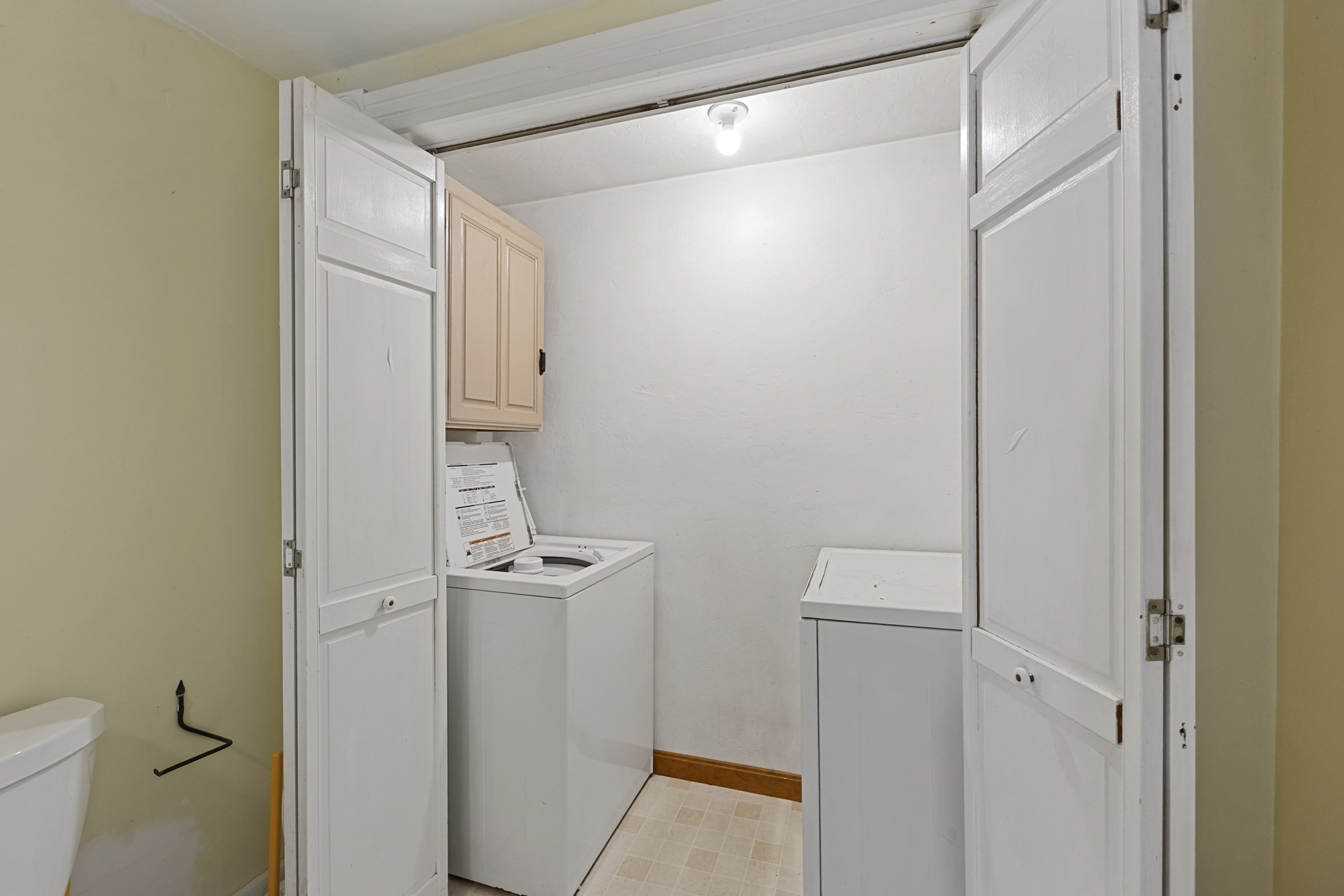 10 Spring St Property Photo 20