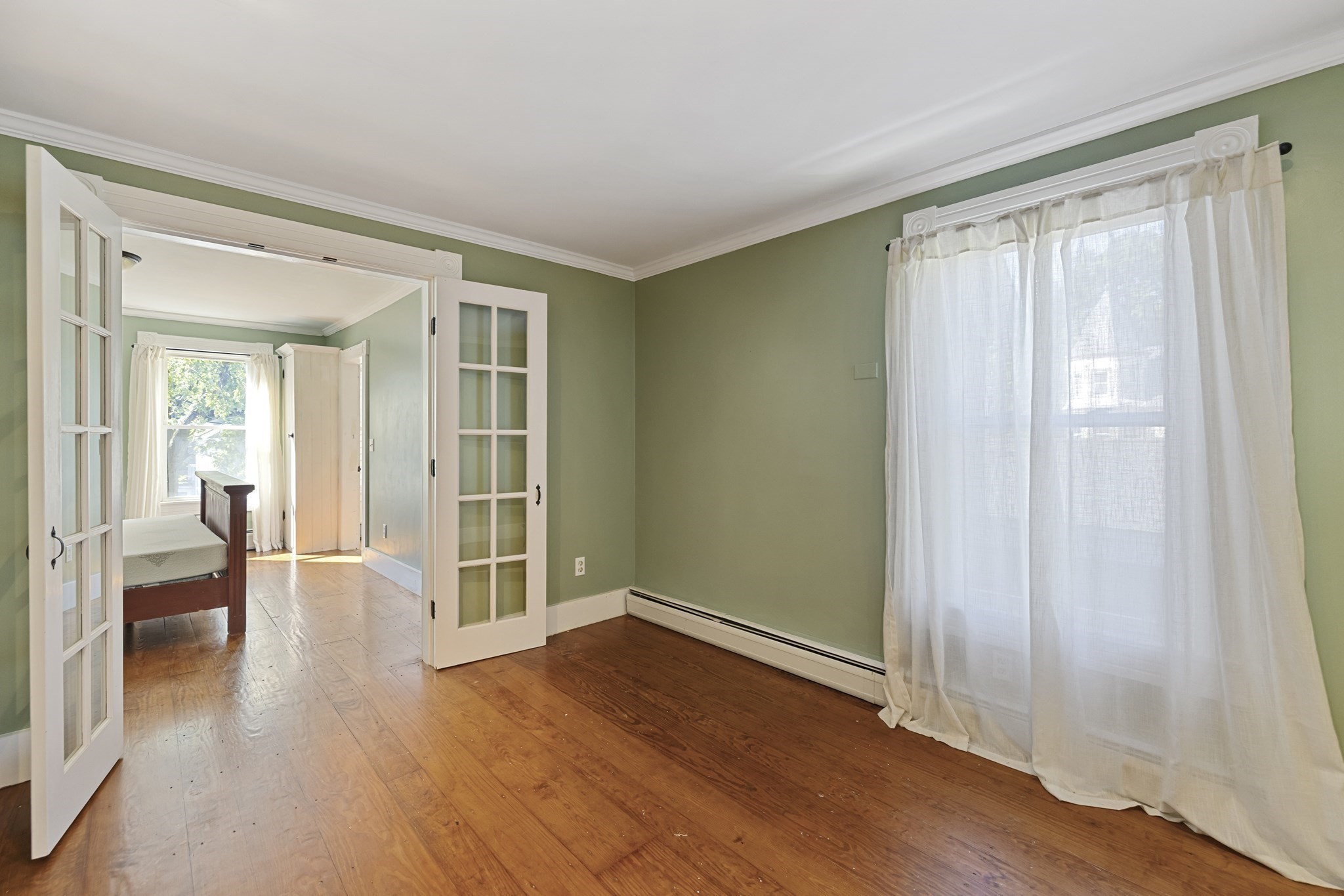 10 Spring St Property Photo 23