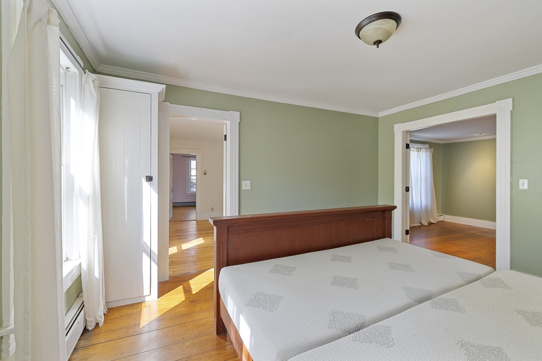 10 Spring St Property Photo 27