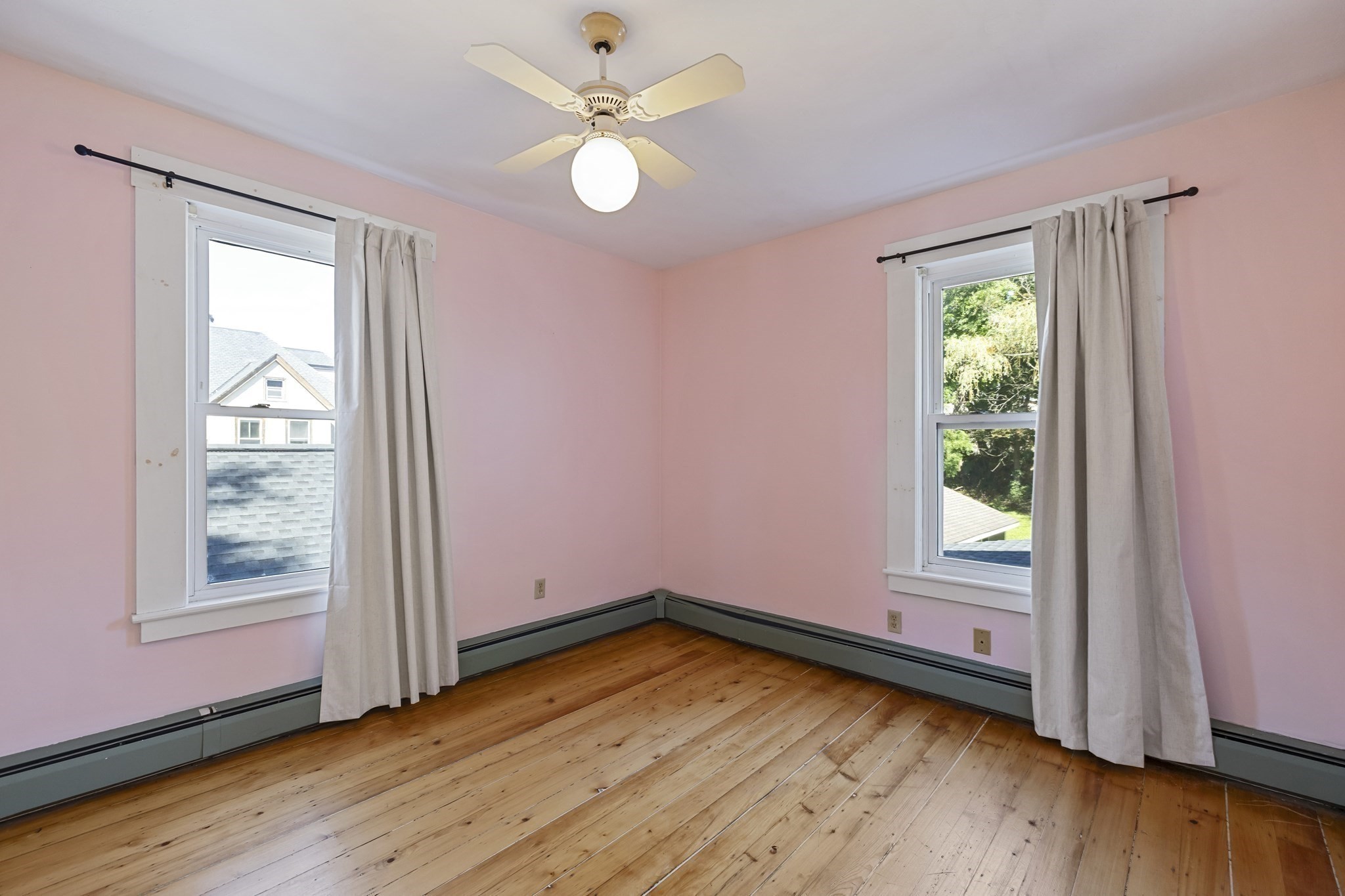10 Spring St Property Photo 30