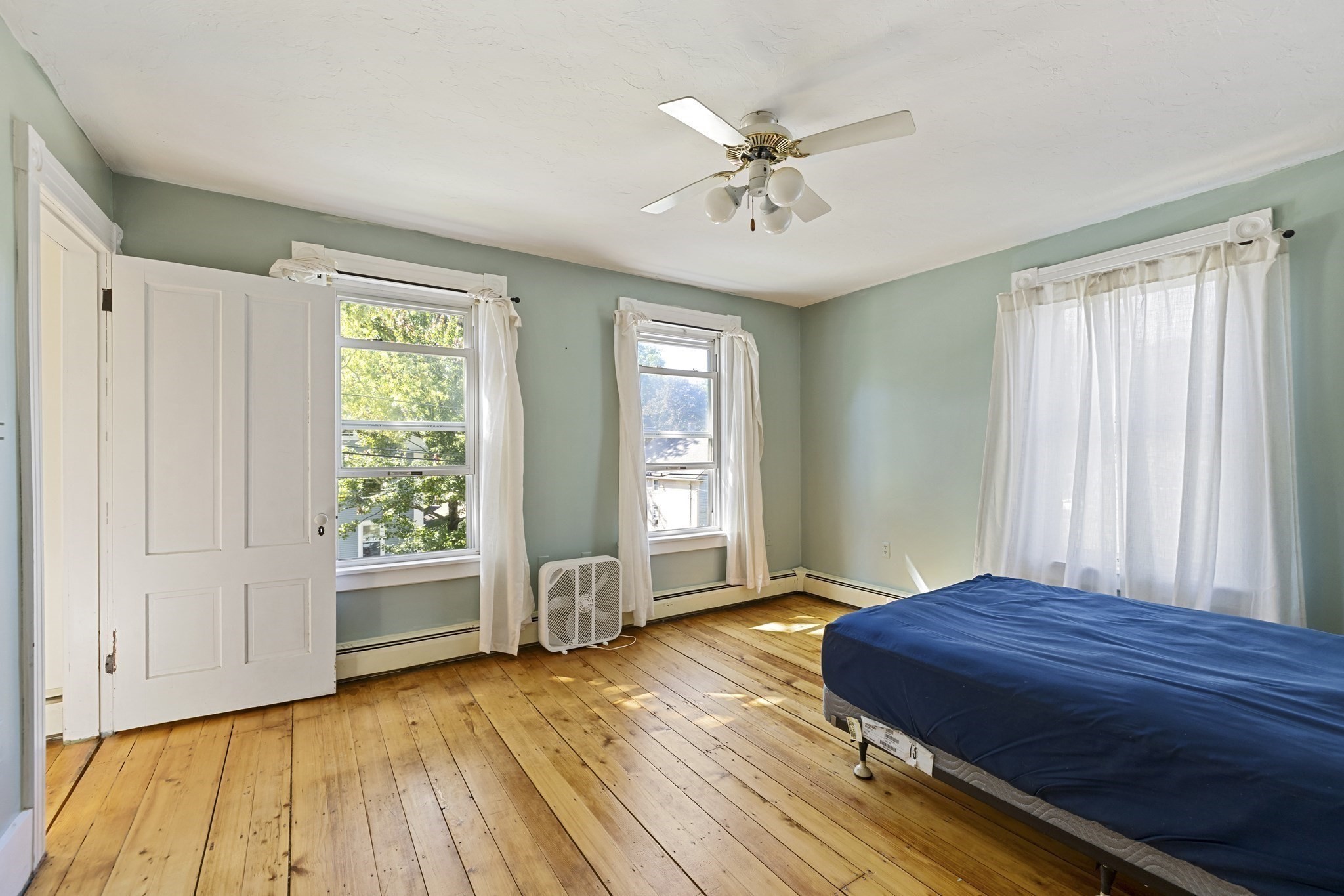 10 Spring St Property Photo 32