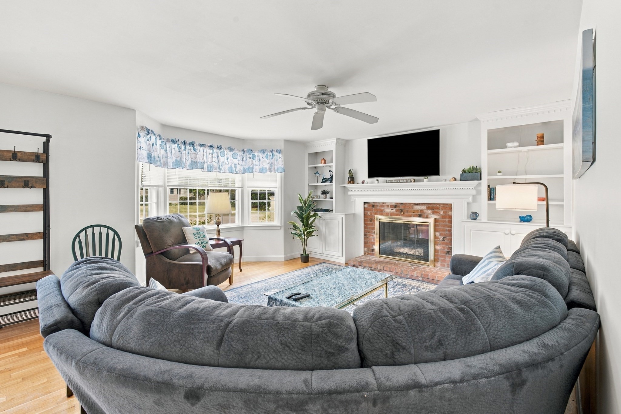 105 Beacon Street Property Photo 6